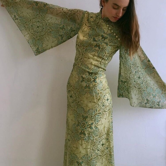 Vintage Dresses & Skirts - Vintage butterfly print Kimono sleeve Dress sz 6